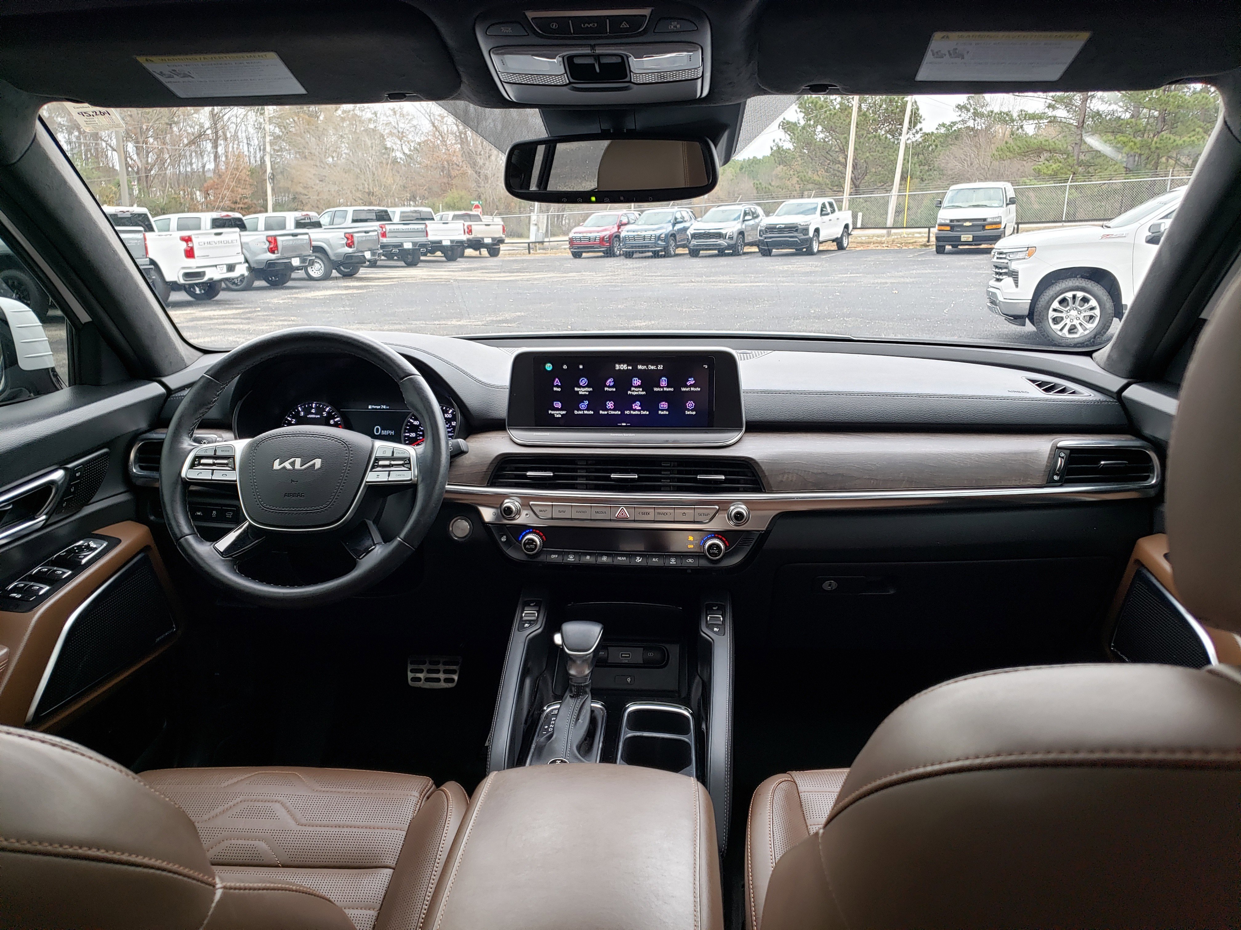 Used 2022 Kia Telluride SX w/ SX Prestige Package image 34