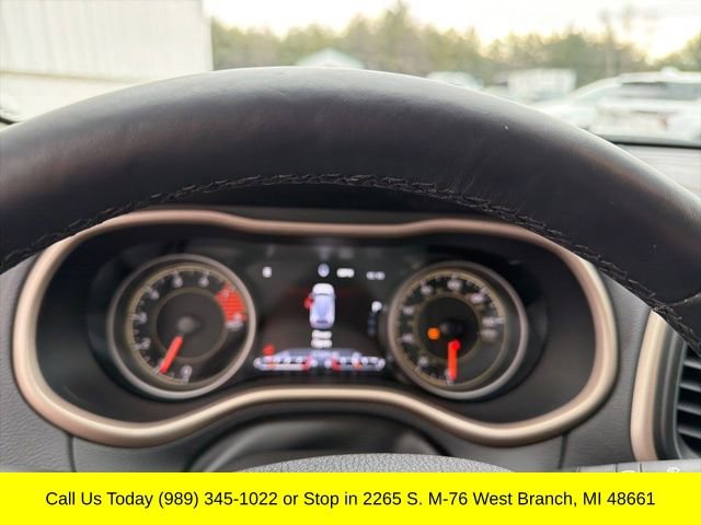 Used 2018 Jeep Cherokee Limited w/ Technology Group image 15