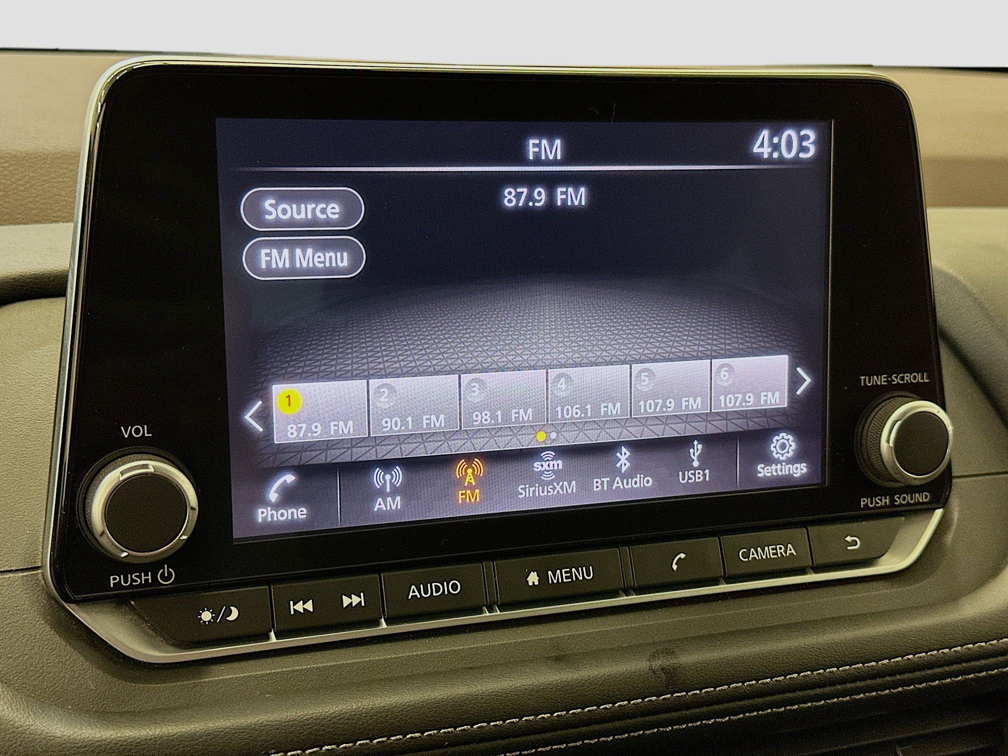 Used 2023 Nissan Rogue SV image 21