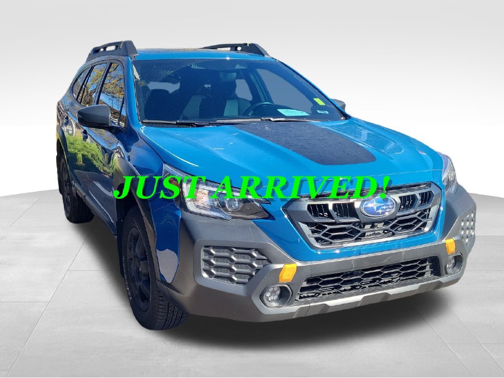 Used 2025 Subaru Outback Wilderness AWD/4WD image 3