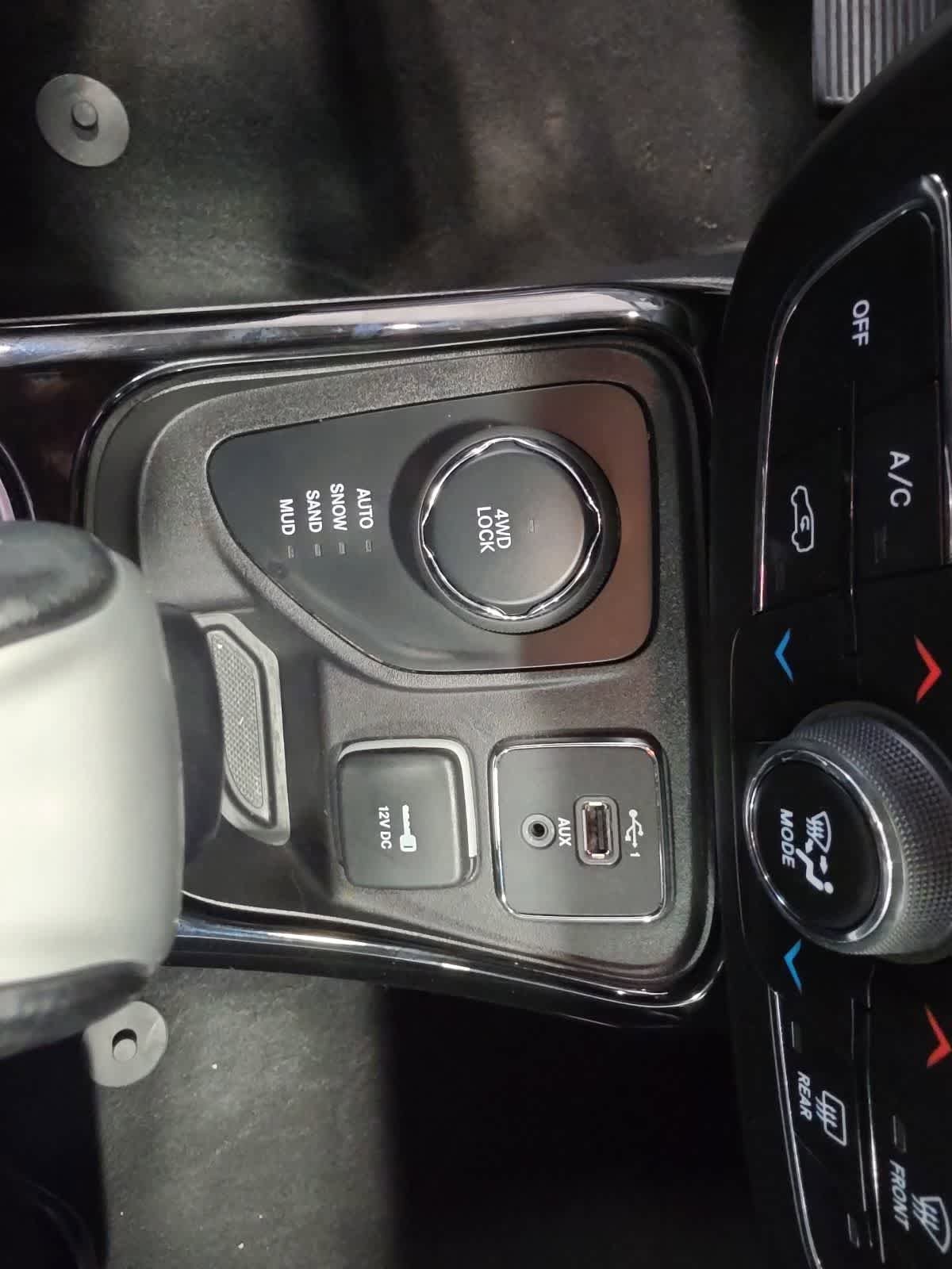 Used 2019 Jeep Compass Limited AWD/4WD image 24