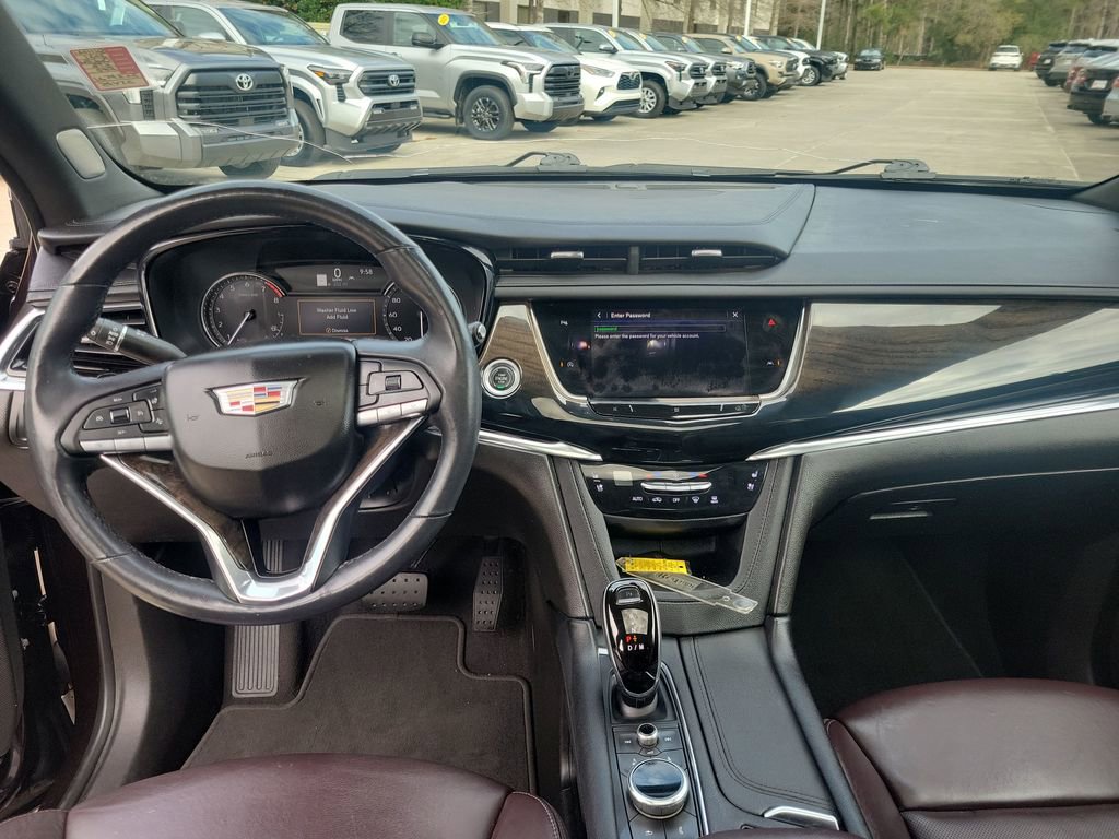 Used 2021 Cadillac XT6 Premium Luxury image 24