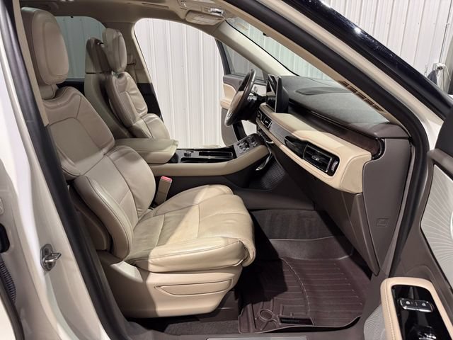 Used 2021 Lincoln Aviator Reserve w/ Equipment Group 202A AWD/4WD image 27