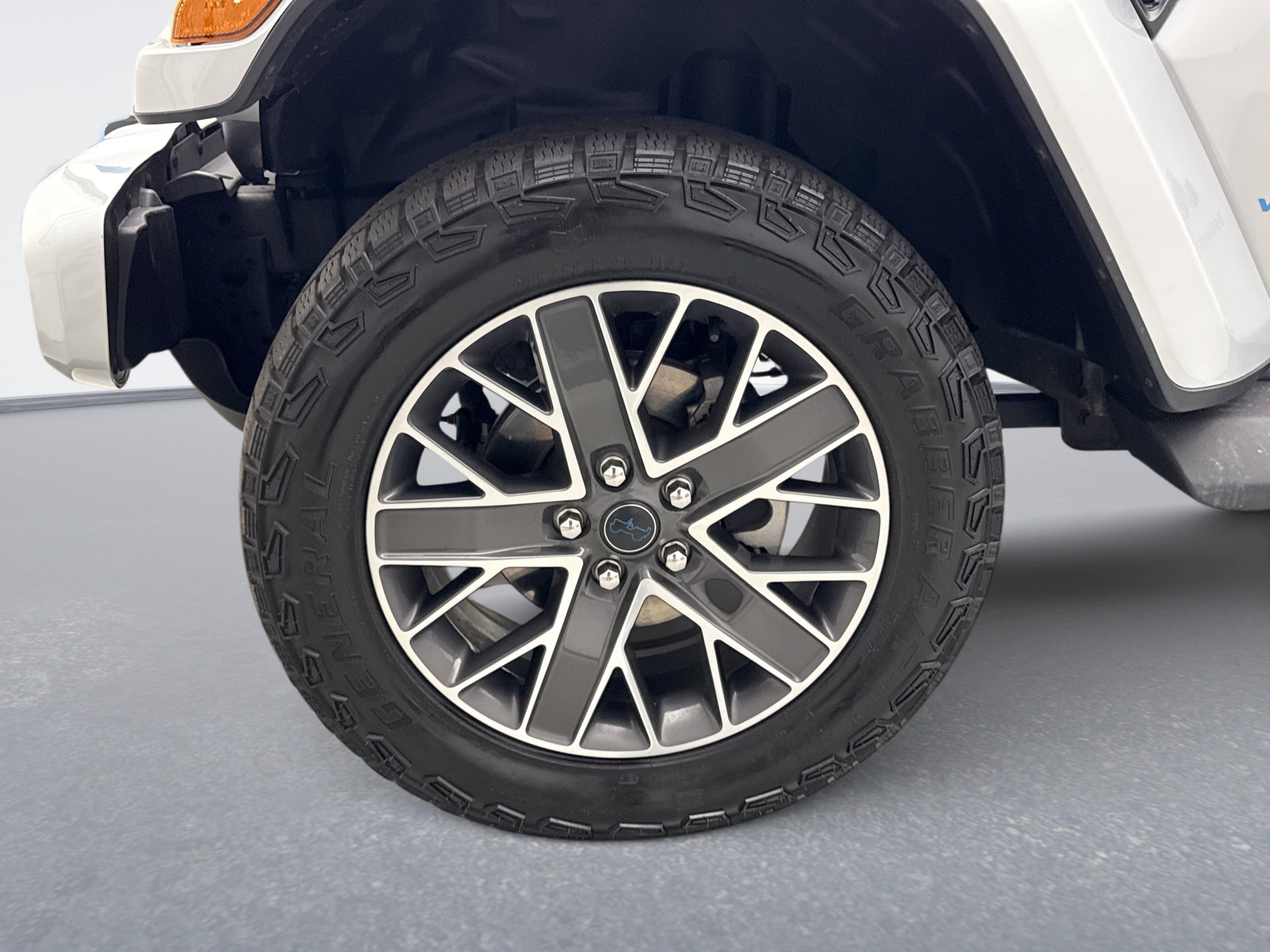 Used 2024 Jeep Wrangler High Altitude image 22