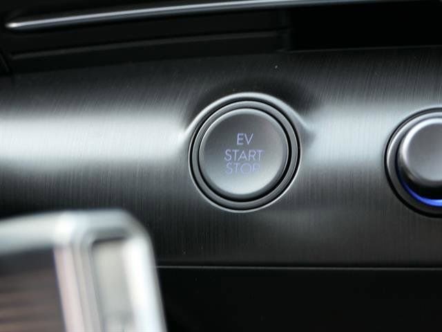 New 2025 Hyundai Kona SEL FWD image 18