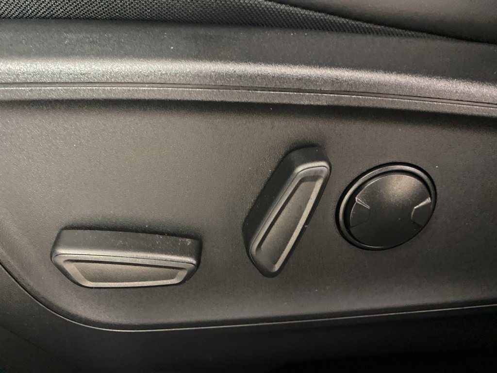 Used 2025 Ford Escape ST-Line w/ Cold Weather Package image 21