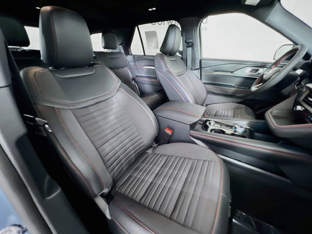 New 2026 Ford Explorer ST-Line w/ ST-Line Street Pack AWD/4WD image 18