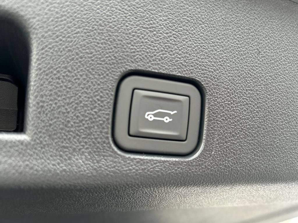New 2026 GMC Acadia Denali w/ Super Cruise Package AWD/4WD image 47