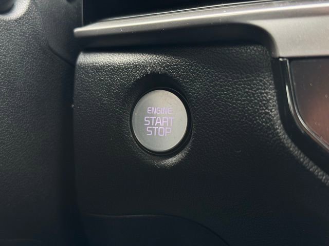 Used 2025 Kia Sorento S image 30
