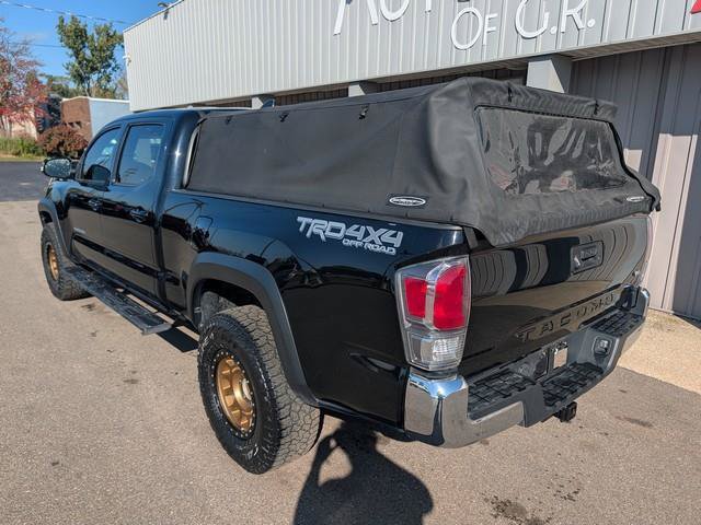 Used 2022 Toyota Tacoma TRD Off-Road AWD/4WD image 5