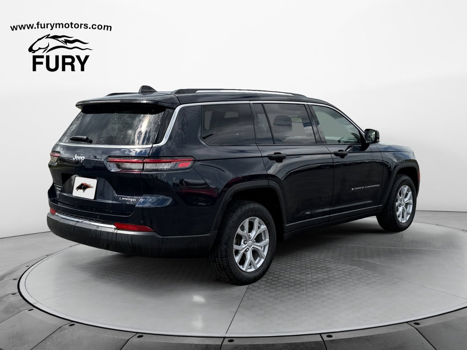 Used 2023 Jeep Grand Cherokee L Limited w/ Luxury Tech Group II AWD/4WD image 4