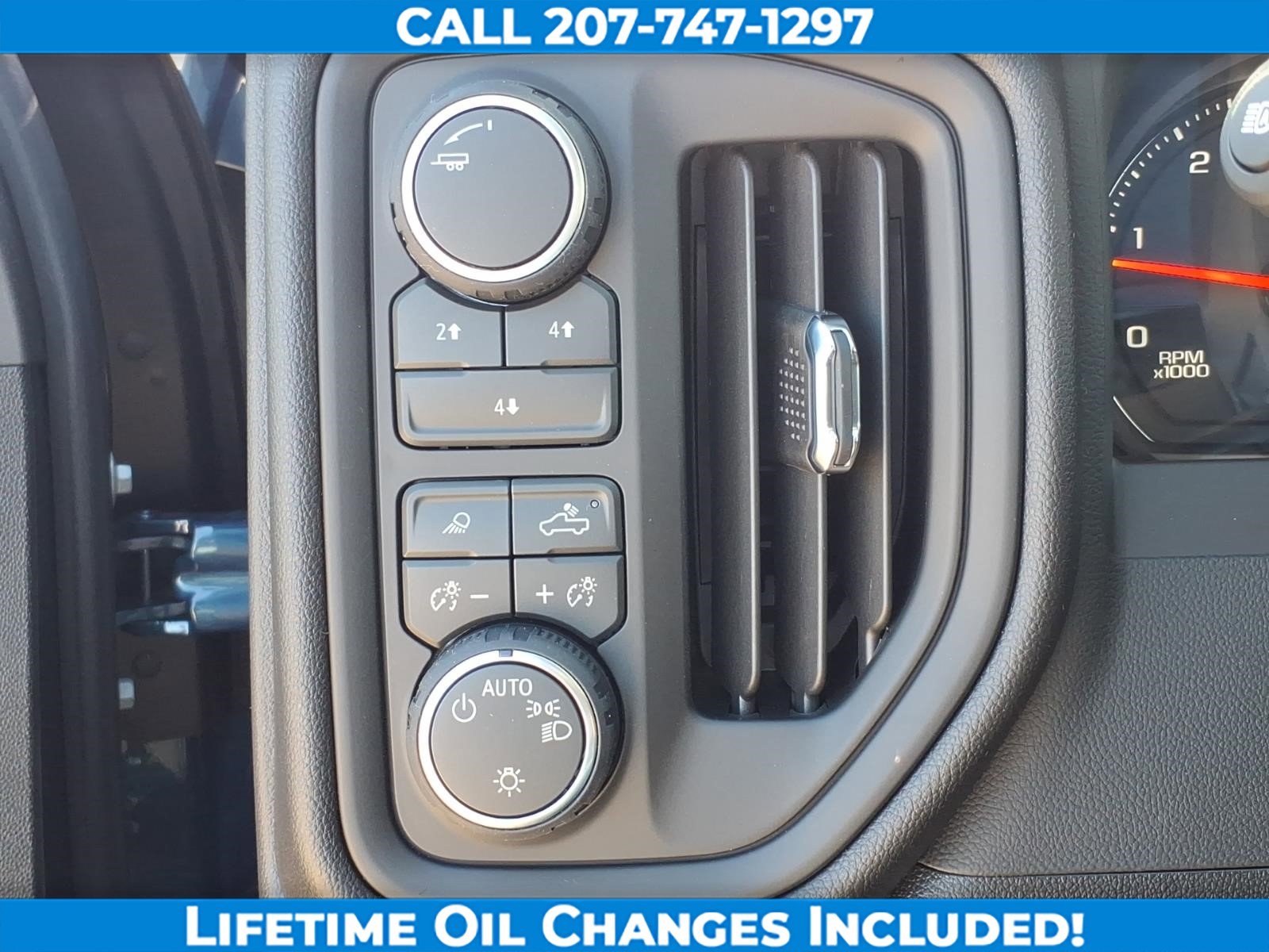 New 2026 Chevrolet Silverado 2500 Custom w/ Custom Value Package AWD/4WD image 15
