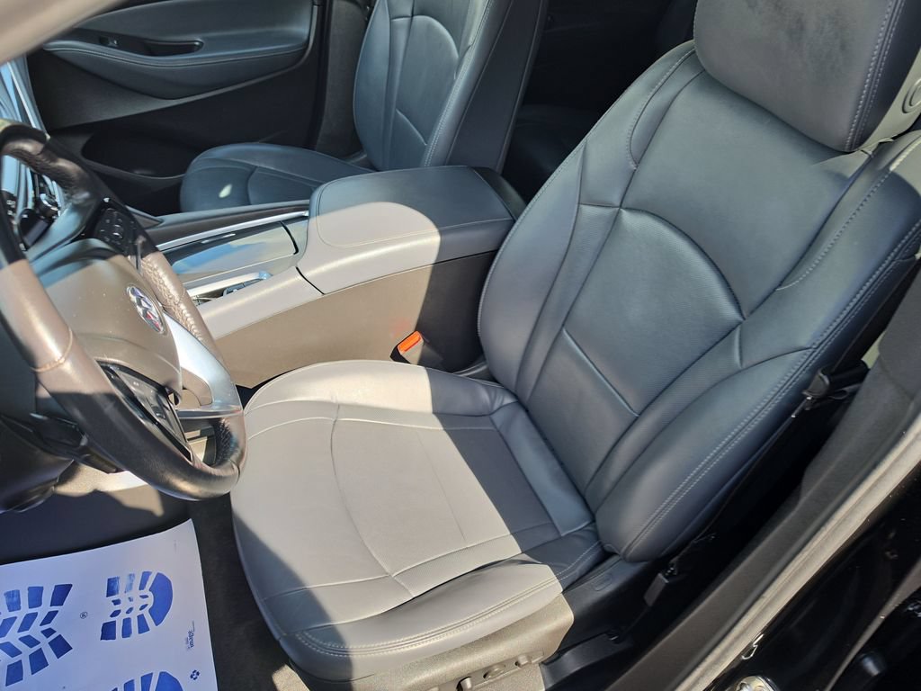 Used 2022 Buick Enclave Premium AWD/4WD image 12