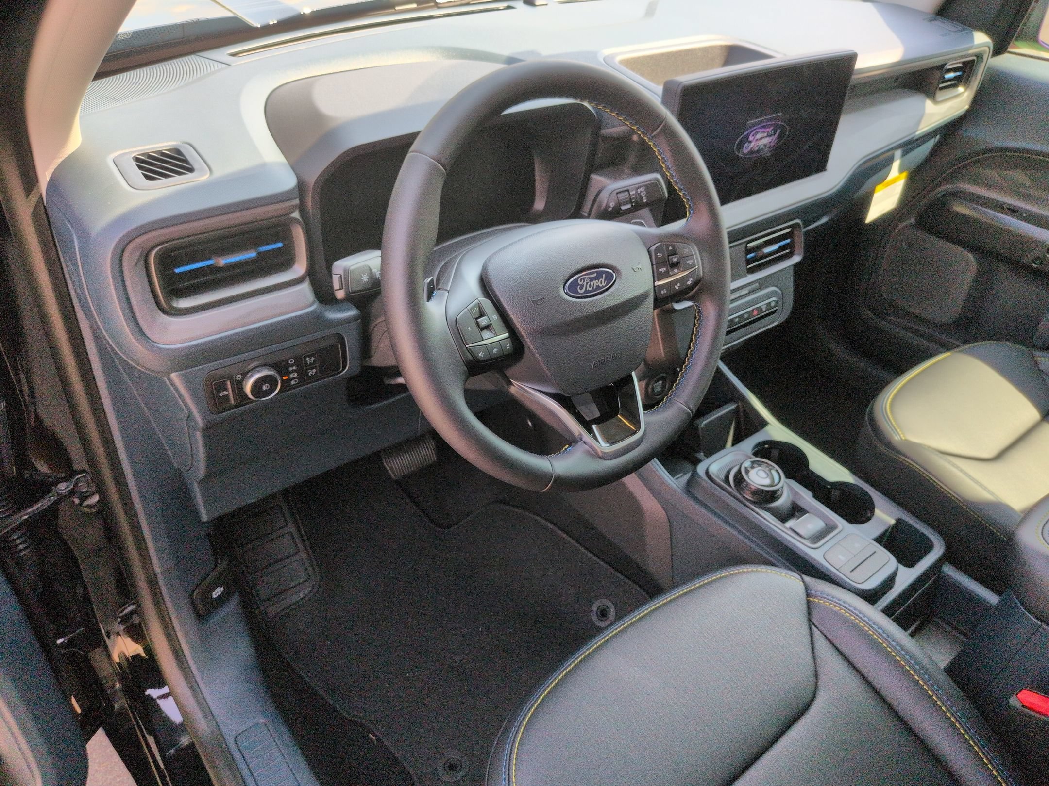 New 2026 Ford Maverick Lobo AWD/4WD image 17