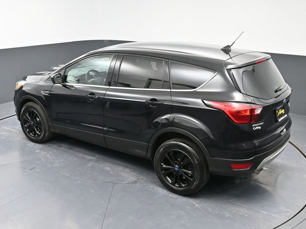 Used 2019 Ford Escape SE image 44