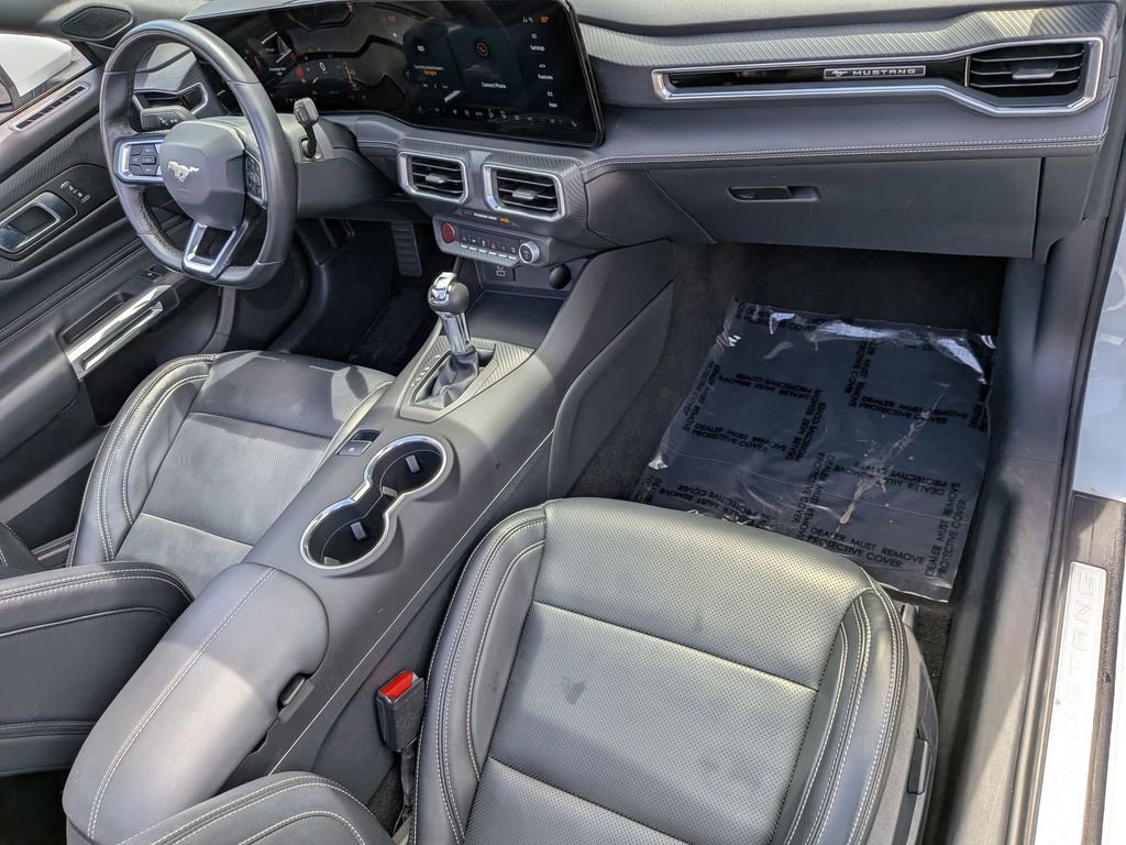 Used 2025 Ford Mustang Premium image 29