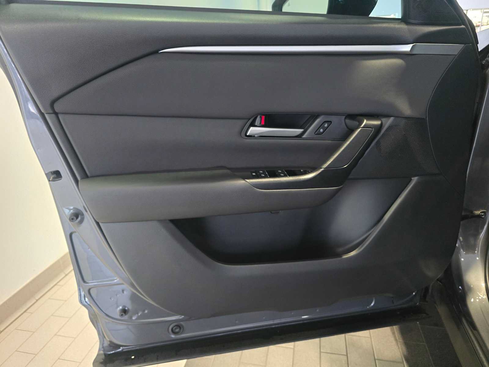 Used 2024 MAZDA CX-50 AWD 2.5 S w/ Cargo Package image 21
