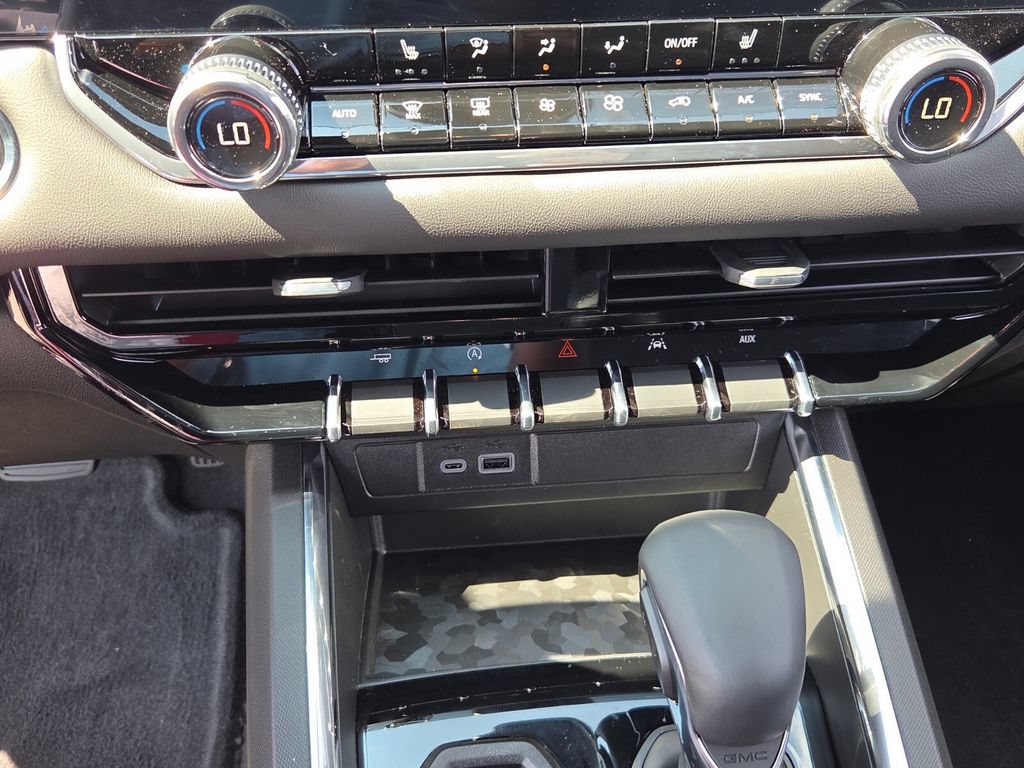 New 2026 GMC Canyon Elevation w/ Convenience Package RWD image 22