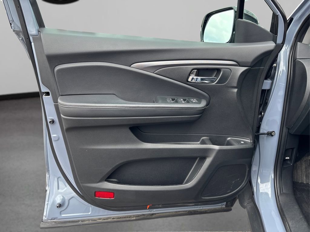 Used 2023 Honda Ridgeline Sport image 24