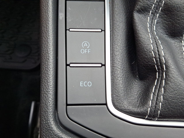 Used 2025 Volkswagen Jetta SE FWD image 24