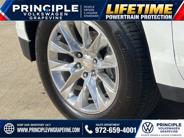 Used 2023 Chevrolet Suburban Premier AWD/4WD image 6
