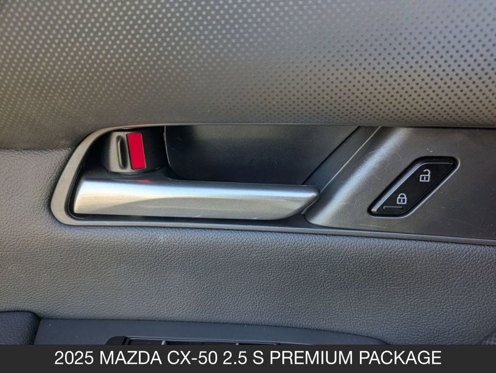 Used 2025 MAZDA CX-50 AWD 2.5 S w/ Premium Package image 13