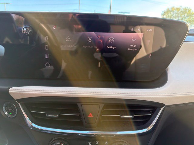 Used 2024 Buick Encore GX Preferred AWD/4WD image 19