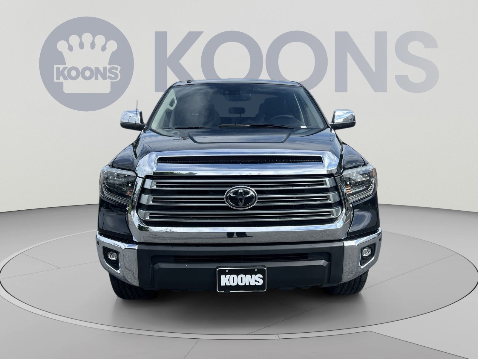 Used 2018 Toyota Tundra Limited w/ Limited Premium Package AWD/4WD image 11