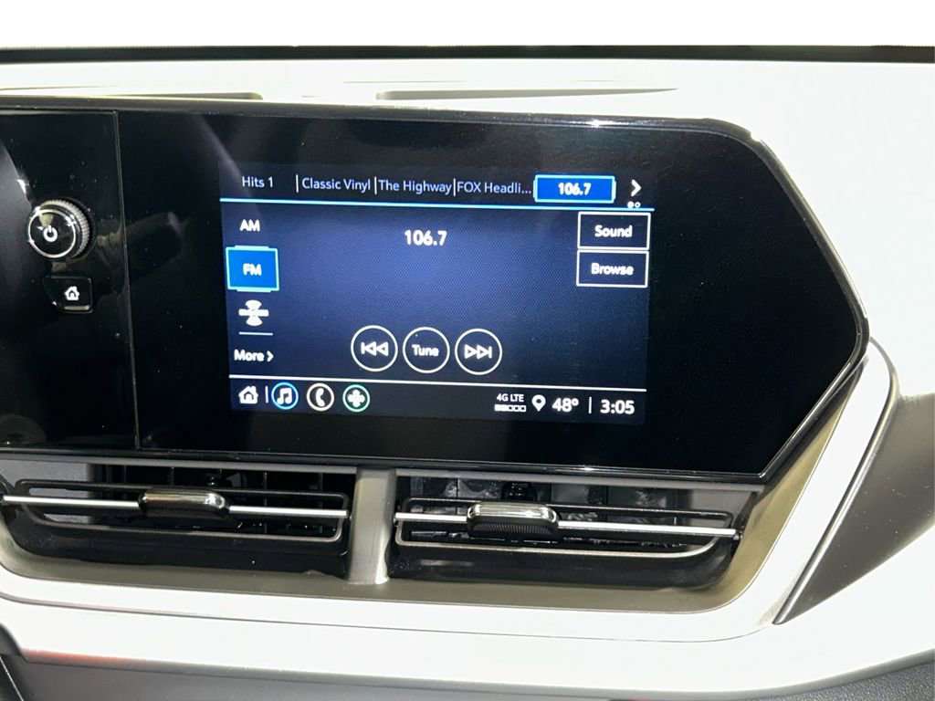 Used 2025 Chevrolet Trax LS image 22