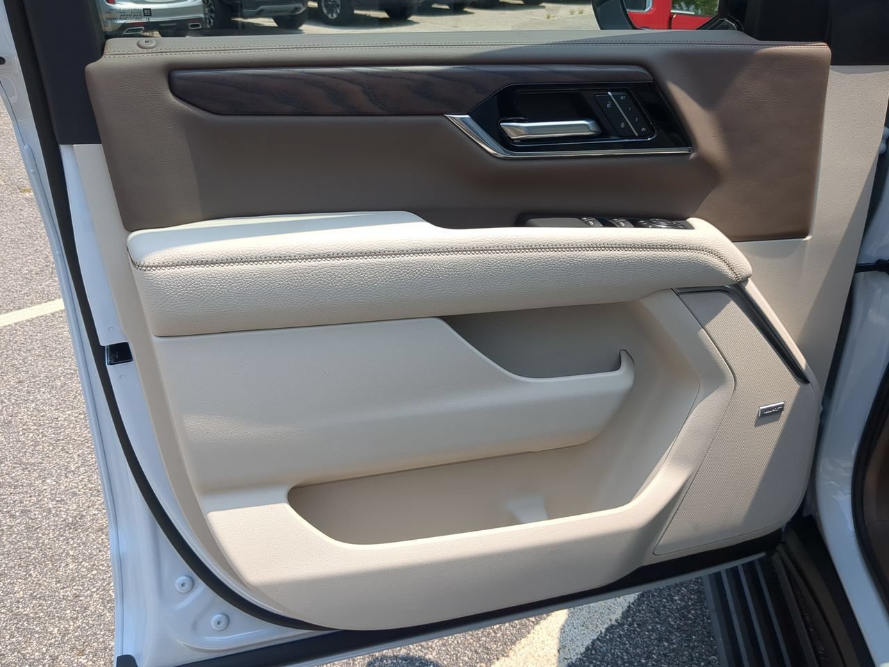 New 2026 GMC Yukon XL Denali w/ Denali Reserve Package AWD/4WD image 23