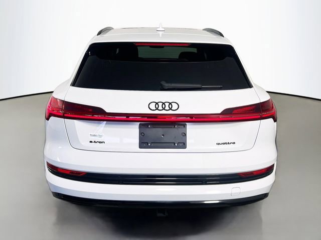 Used 2023 Audi e-tron Premium Plus w/ Premium Plus Package image 6