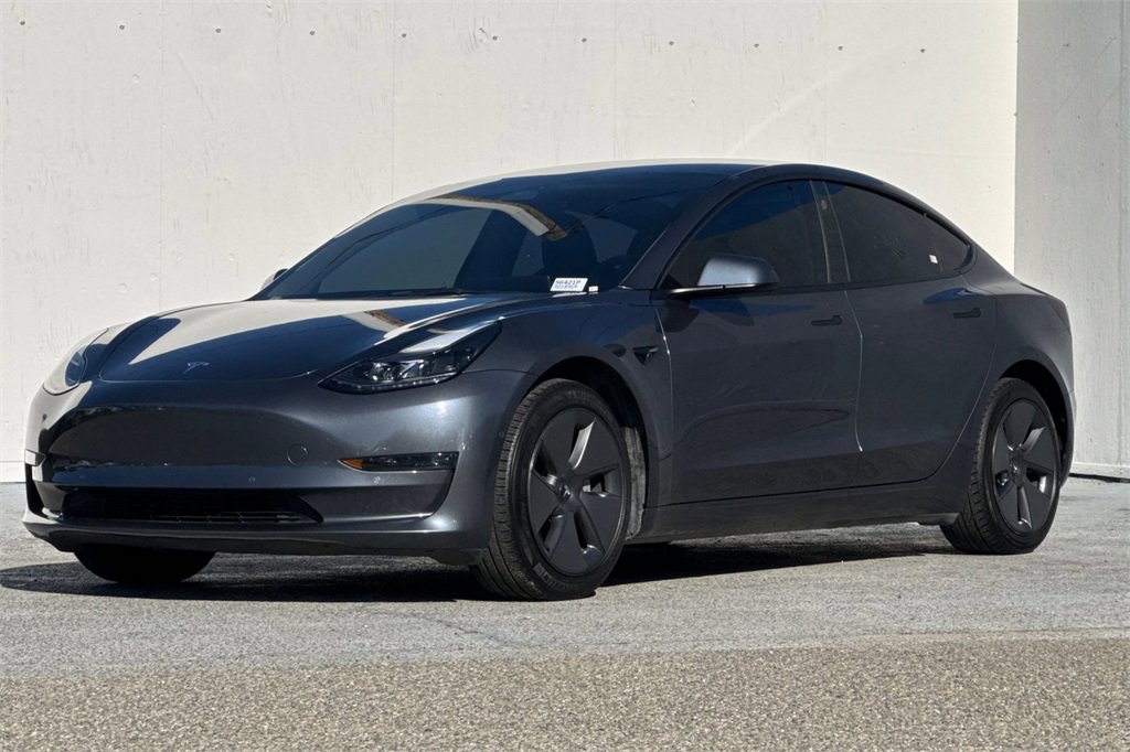 Used 2022 Tesla Model 3 image 8