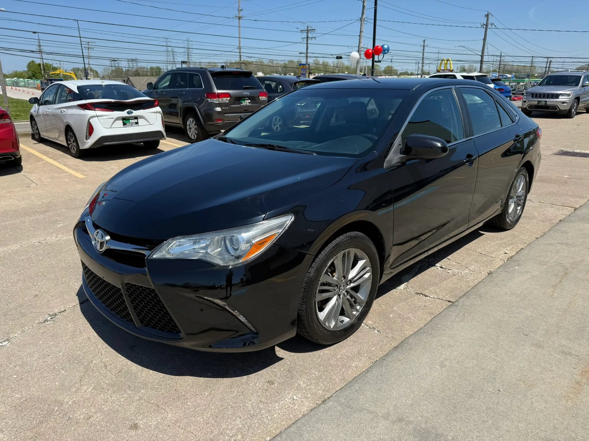 Used 2016 Toyota Camry SE FWD image 6