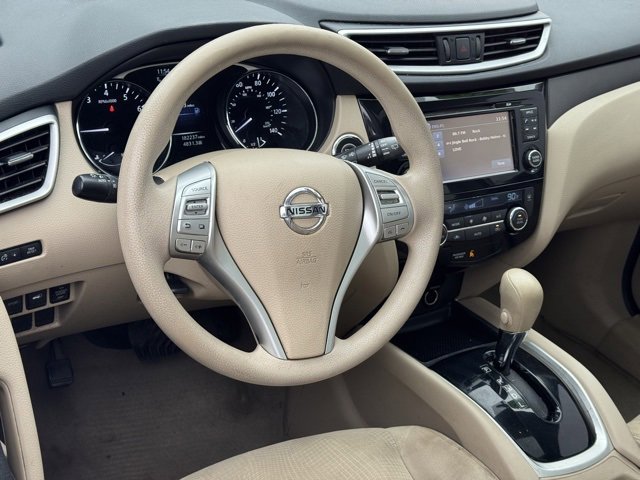 Used 2015 Nissan Rogue SV w/ SV Premium Package image 17