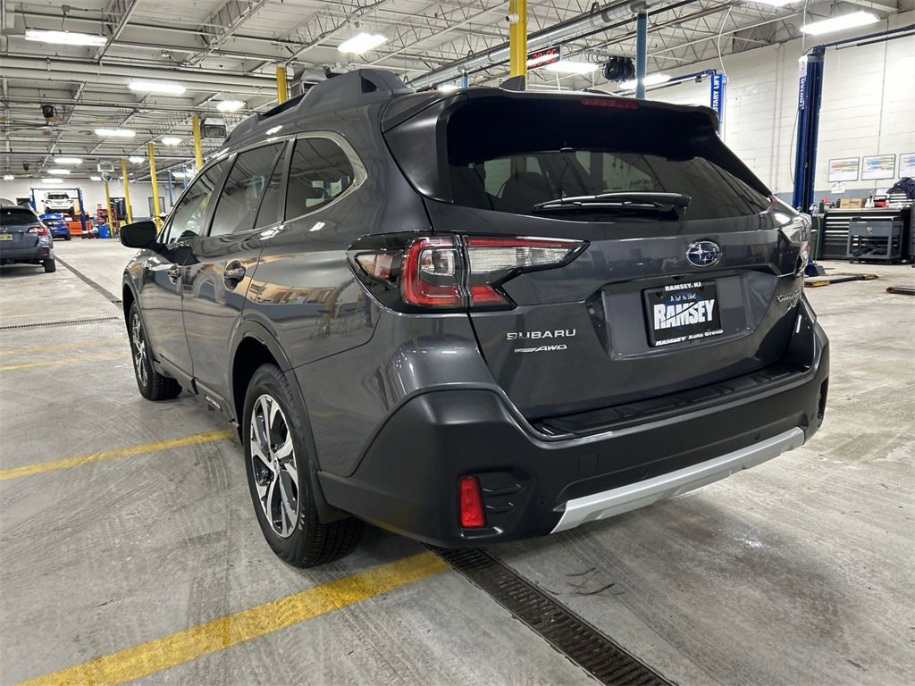 Certified 2022 Subaru Outback Limited XT image 6