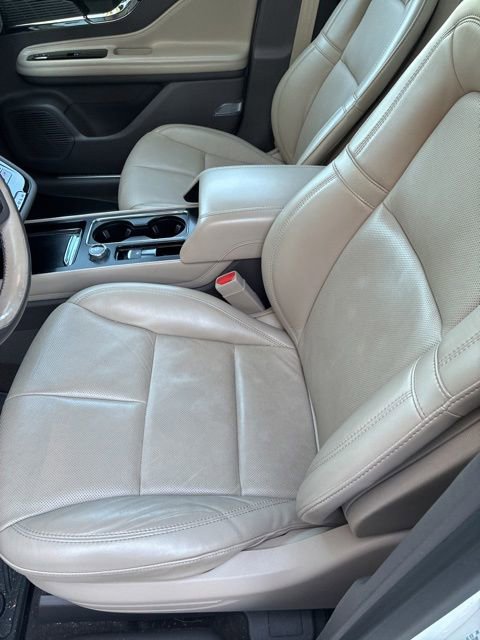 Used 2020 Lincoln Corsair FWD w/ Premium Package image 13