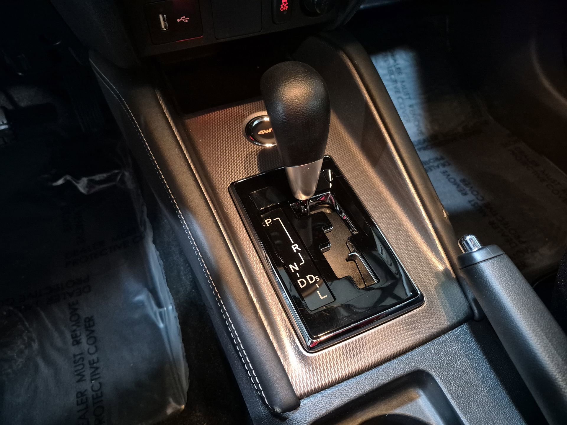 Used 2025 Mitsubishi Outlander Sport ES image 16