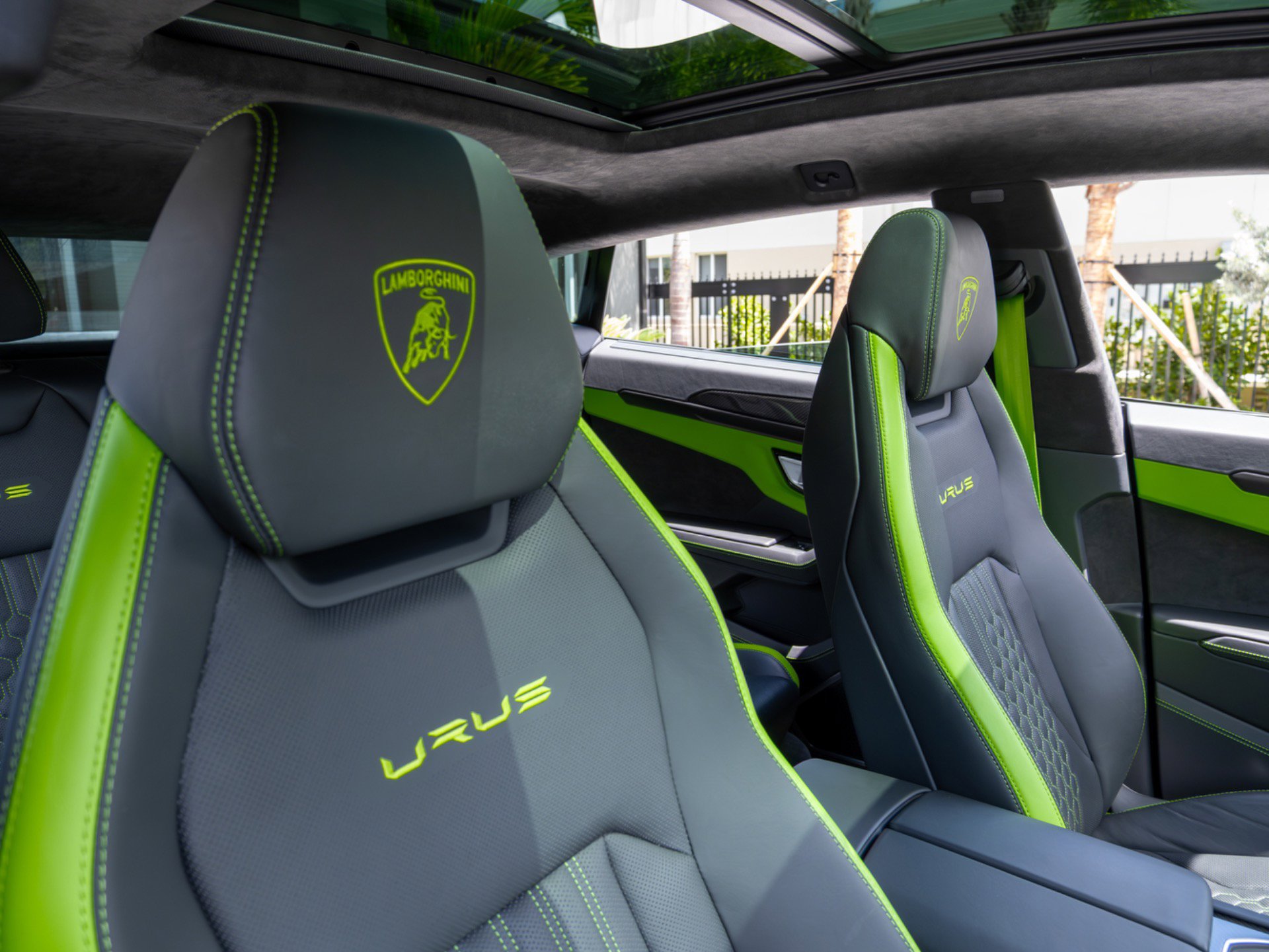 Used 2024 Lamborghini Urus S AWD/4WD image 38