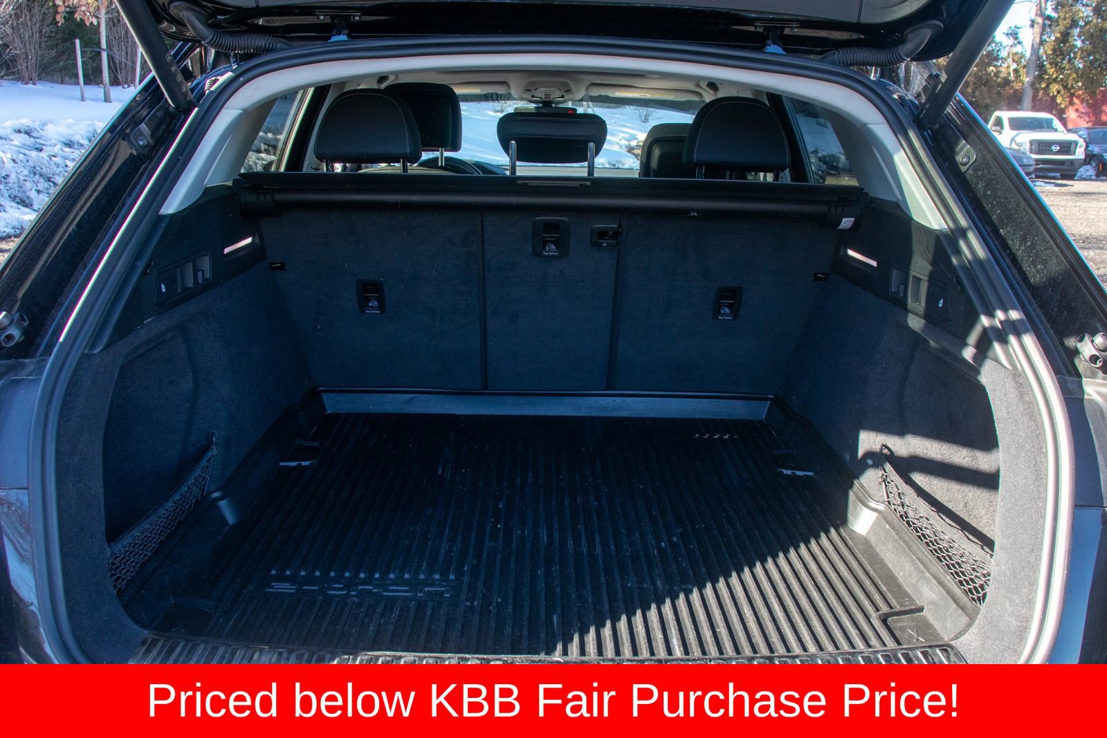 Used 2021 Audi e-tron Premium Plus w/ Premium Plus Package image 18