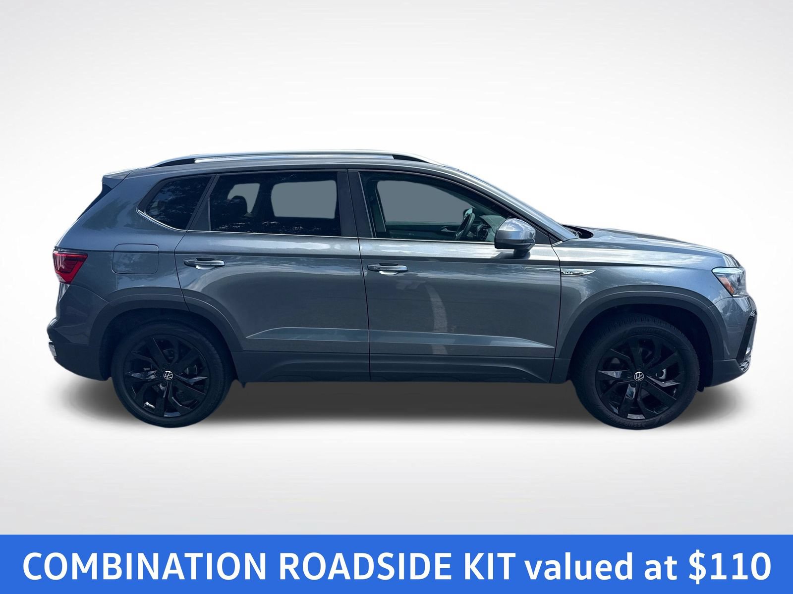 Certified 2023 Volkswagen Taos SE w/ Black Wheel Package FWD image 7