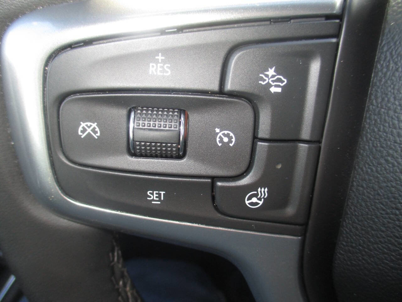Used 2024 Chevrolet Silverado 1500 LT w/ Protection Package image 28