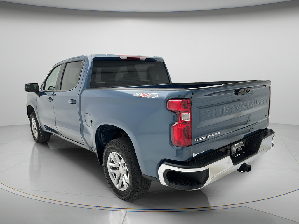 Used 2024 Chevrolet Silverado 1500 LT AWD/4WD image 7