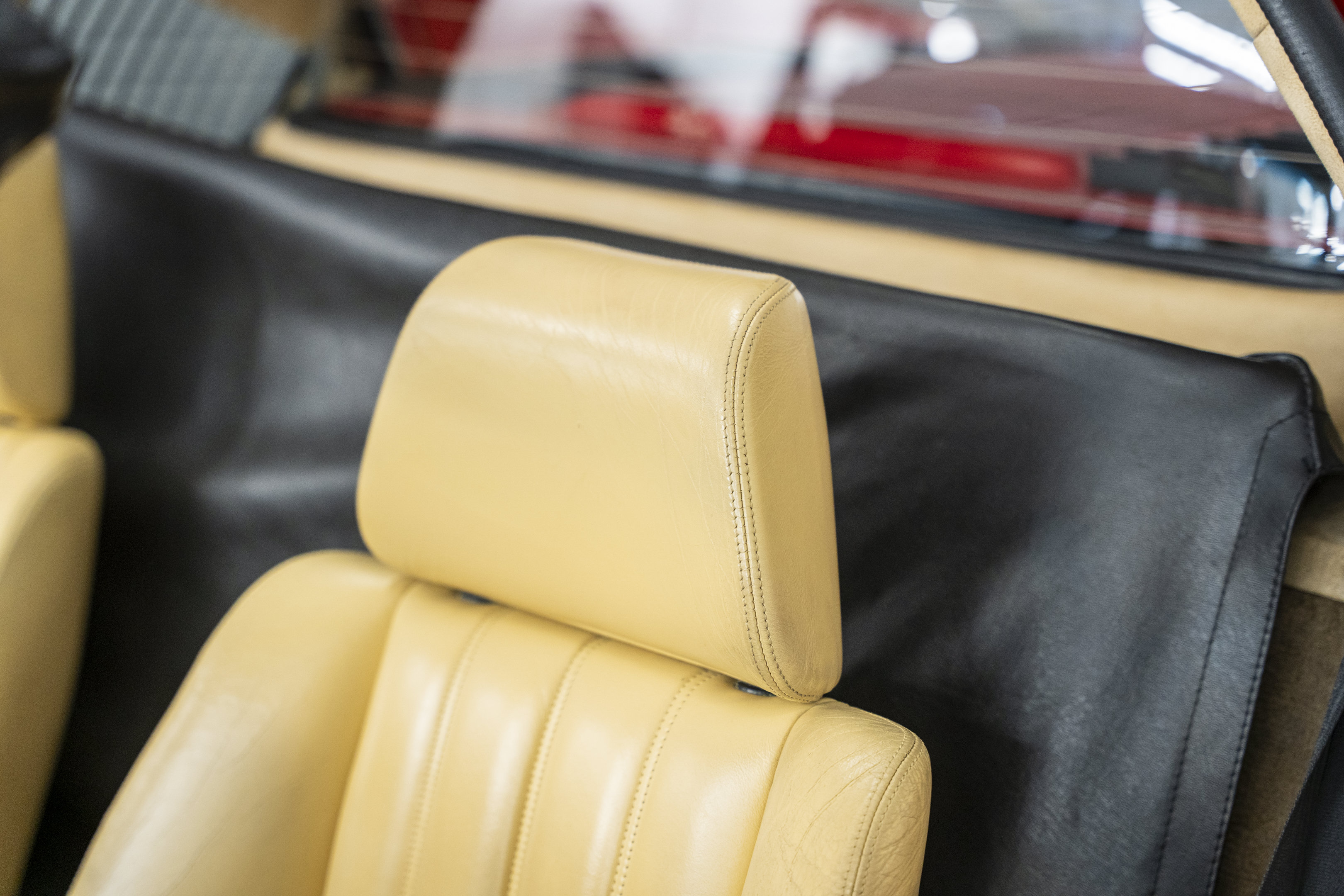 Used 1988 Ferrari 328 GTS RWD image 32