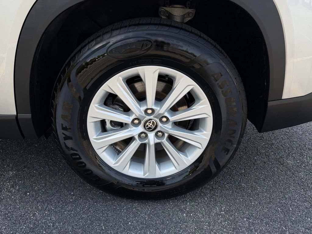 Used 2025 Toyota Grand Highlander AWD image 45
