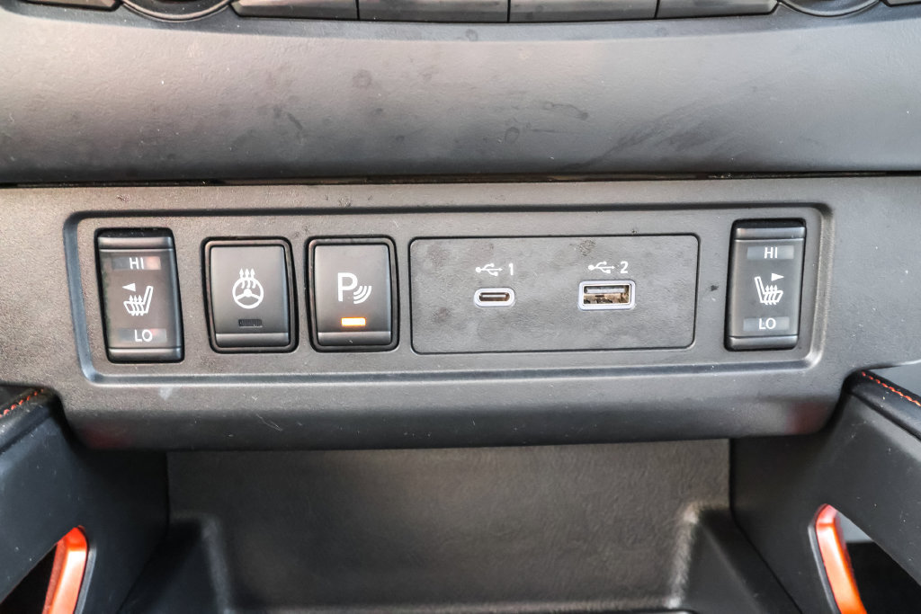 Used 2023 Nissan Frontier PRO-4X w/ Pro Convenience Package AWD/4WD image 27