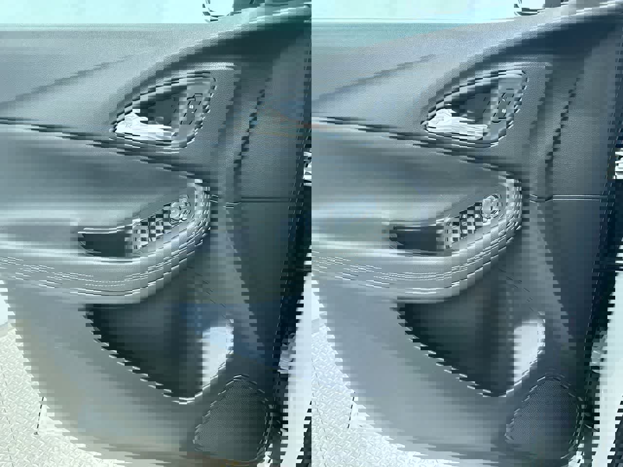 Used 2025 Buick Encore GX Preferred image 29