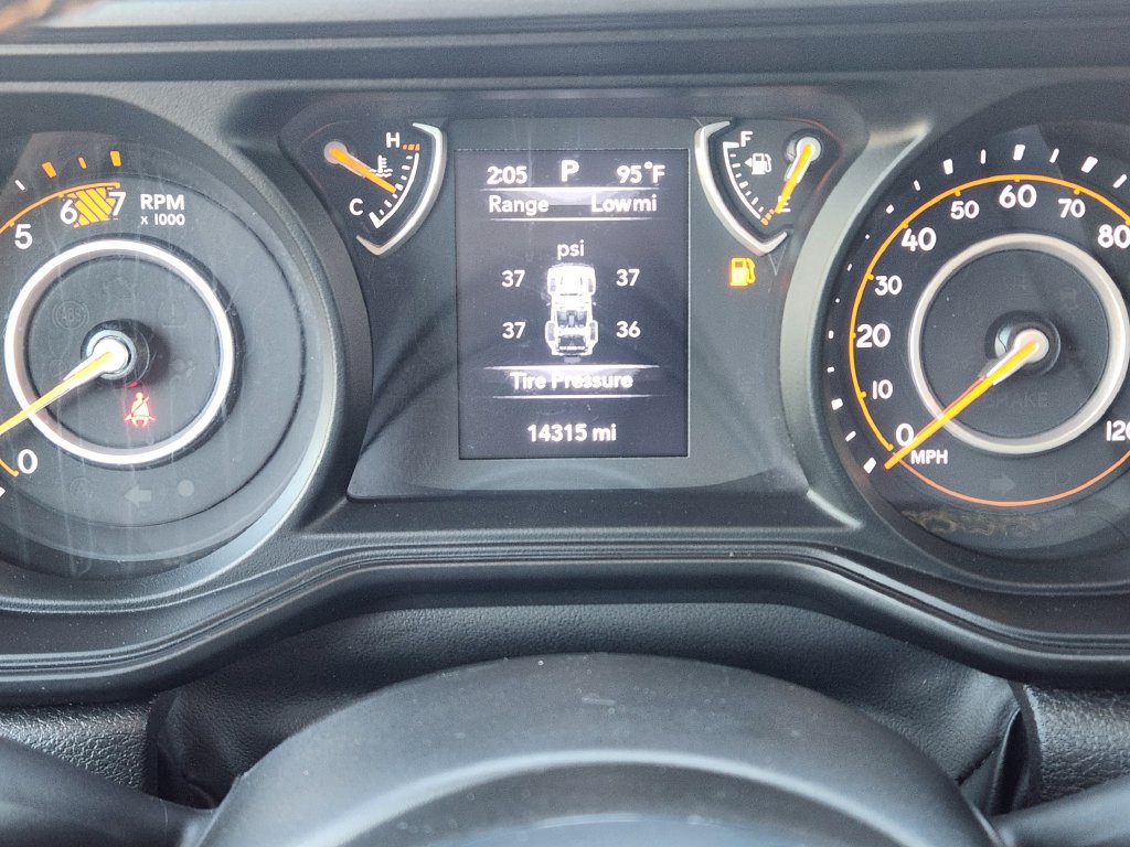 Used 2024 Jeep Wrangler Unlimited Sport AWD/4WD image 7