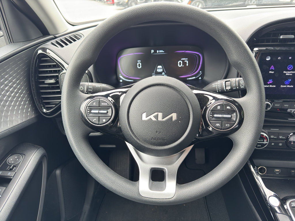 Certified 2025 Kia Soul S FWD image 11