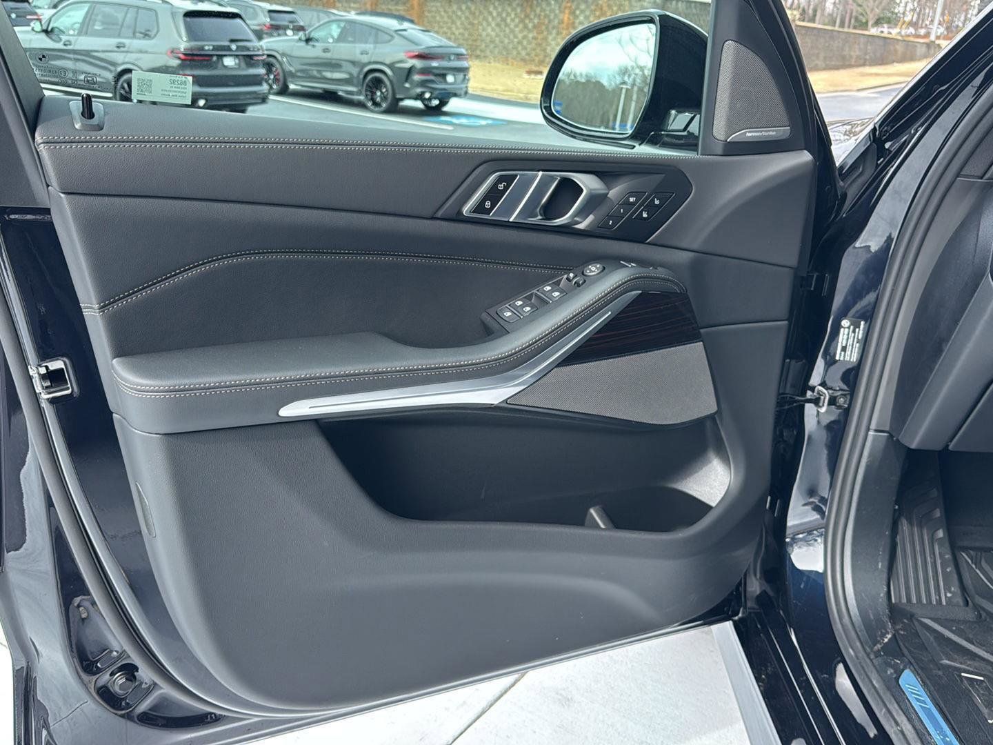 New 2026 BMW X5 xDrive40i w/ Executive Package image 15