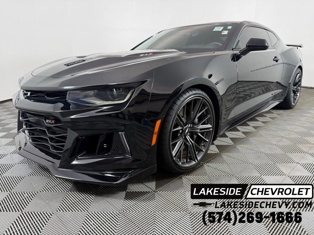 Used 2019 Chevrolet Camaro ZL1 RWD image 1